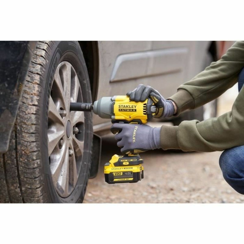 Perceuse d'impact Stanley SFMCF940B-XJ